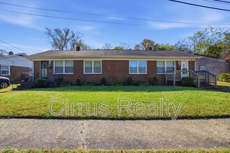 Building Photo - 3 Shelby St