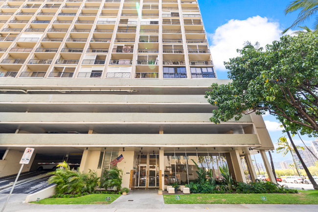 Building Photo - 2345 Ala Wai Blvd