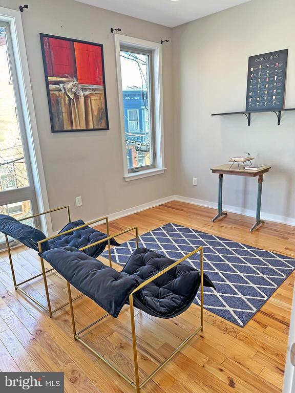 Building Photo - 1246 E Fletcher St