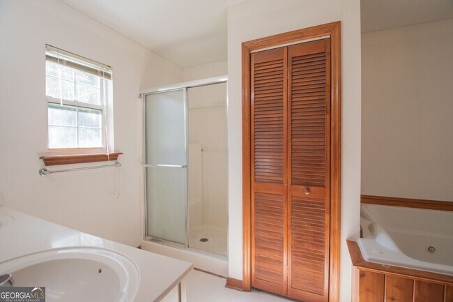 Building Photo - 81 Retreat Pl