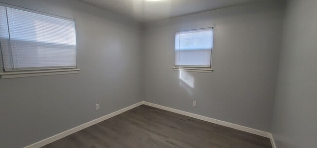 Building Photo - 3102 Magnolia St