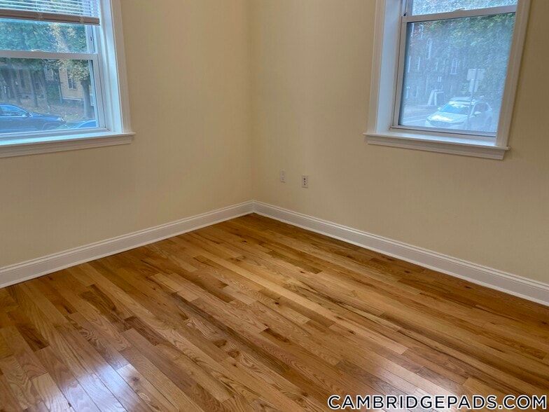 Building Photo - 3 Chauncy St