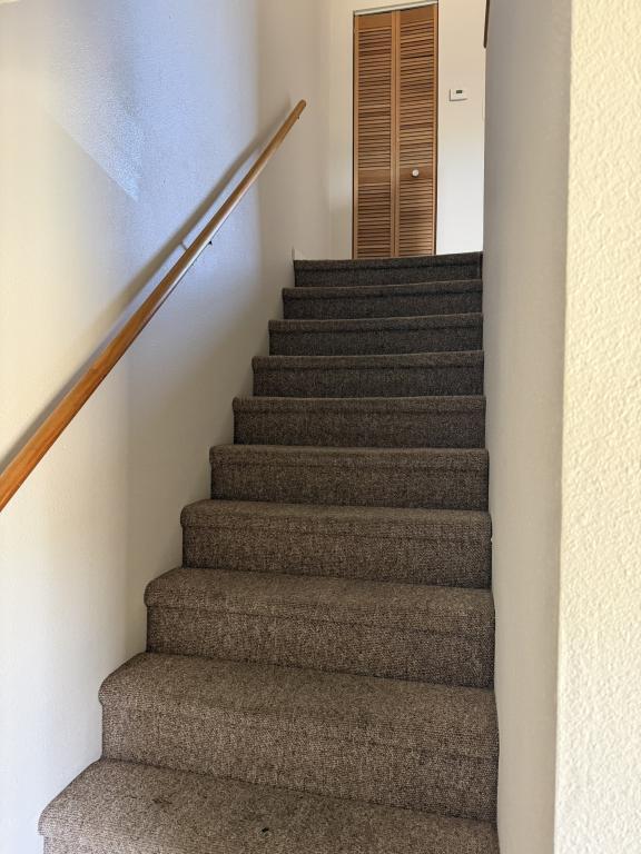 Building Photo - 500 S Washington St