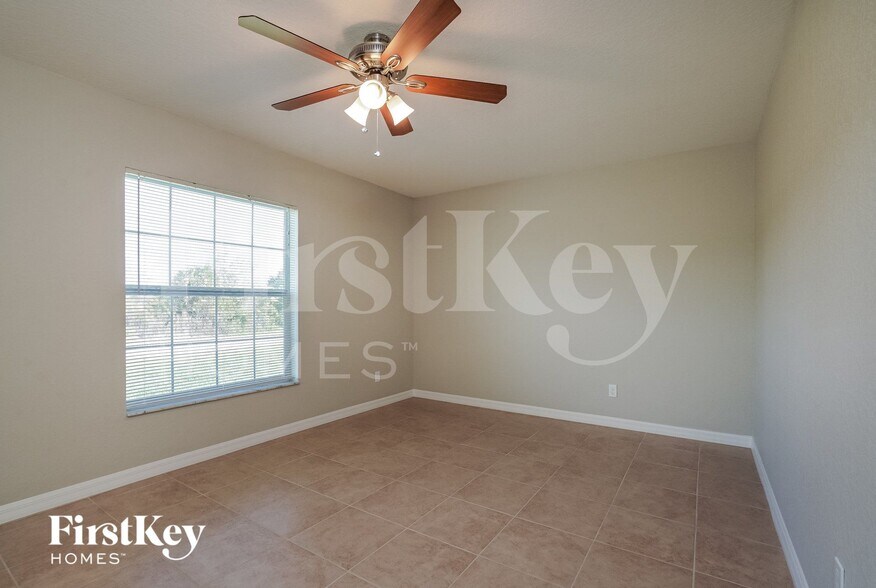 Building Photo - 12087 Helios Ave