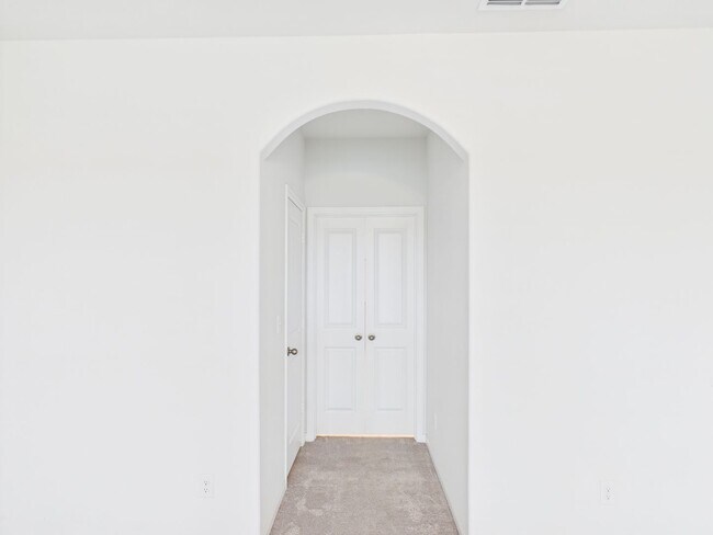 Building Photo - Santa Rita  Beauty