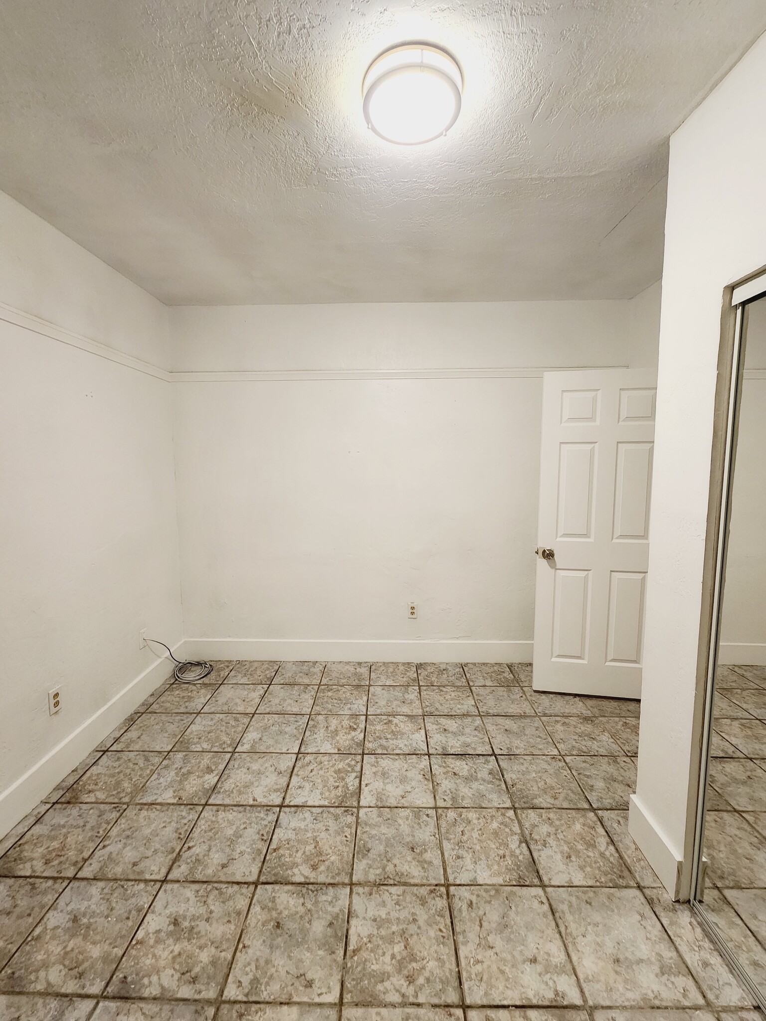 Building Photo - 118 Baker Way