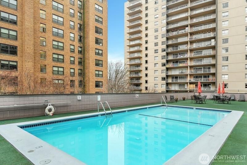 Building Photo - 1221 Minor Ave