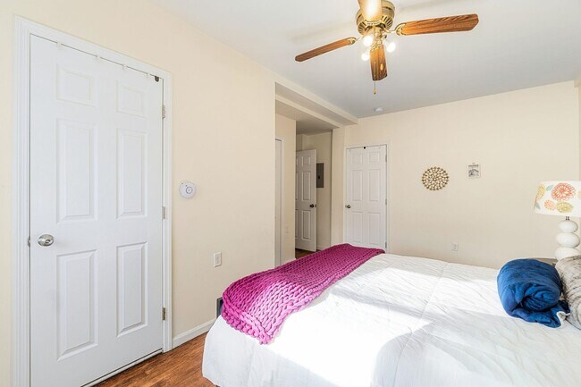 Building Photo - 50 Glenwood Ave