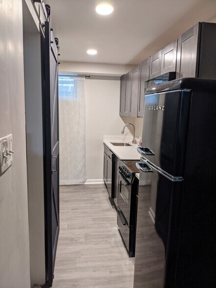 Building Photo - 2713 Fort Baker Dr SE