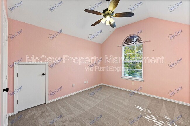 Building Photo - 5117 Holly Hock Ln