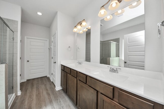 Building Photo - 15523 Foresail Ln