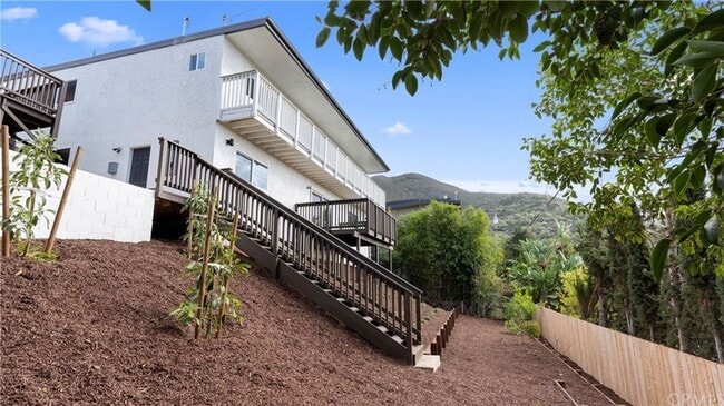 Building Photo - Fabulous Home off of Grand Avenue area ava...