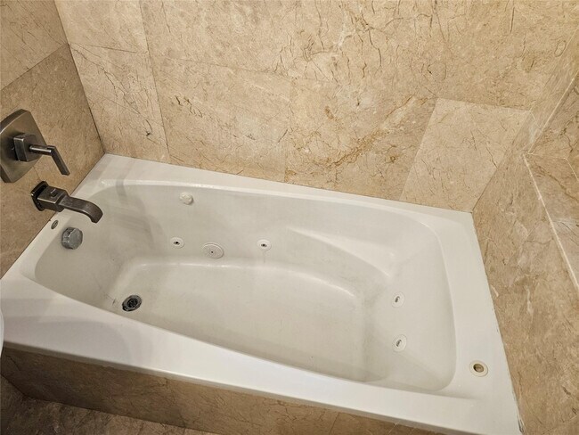 Building Photo - 2586 NW 58th Ave