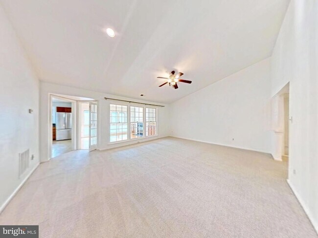 Building Photo - 10701 Kings Riding Way