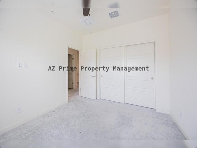 Building Photo - 8343 N 22nd Dr