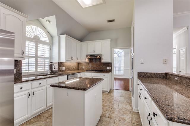 Building Photo - 8417 Bayham Dr
