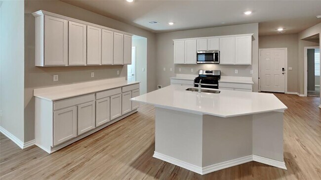 Building Photo - 2904 Campfire Dr