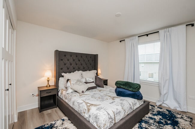 Building Photo - 12513 S Willowgate Ln