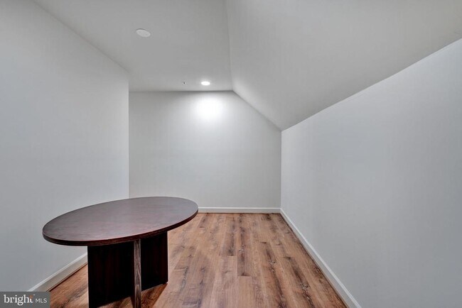 Building Photo - 14203 Plum Run Way