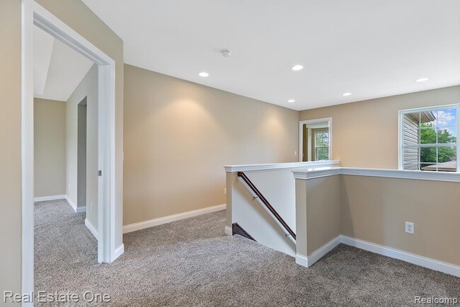 Building Photo - 68 Biltmore Blvd