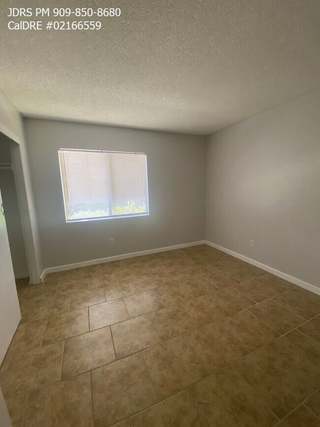 Building Photo - Diamond Bar 2 Bedroom Condo