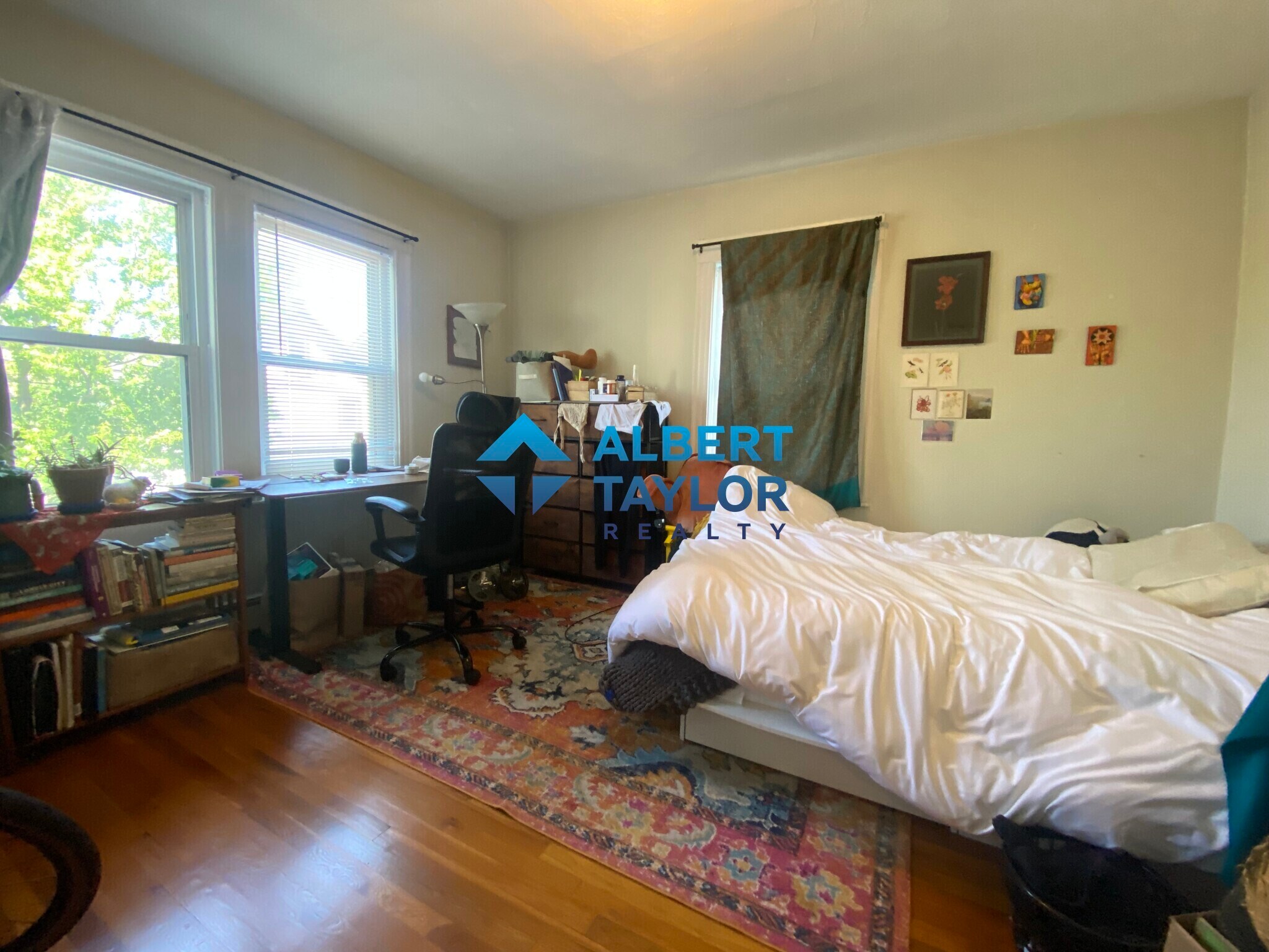 Building Photo - 94 Heath St