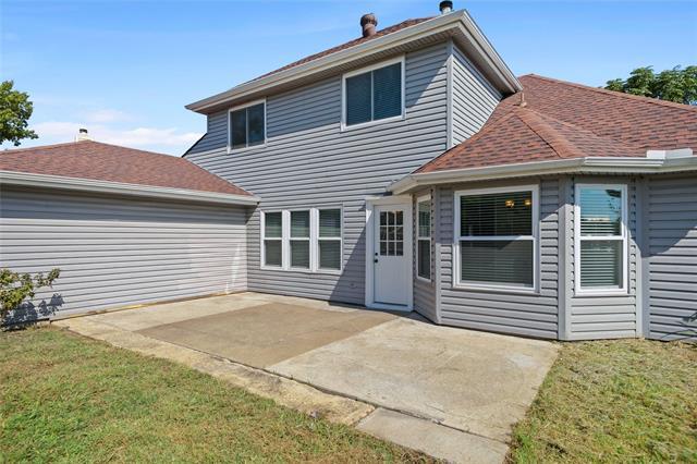 Building Photo - 2113 Live Oak Dr