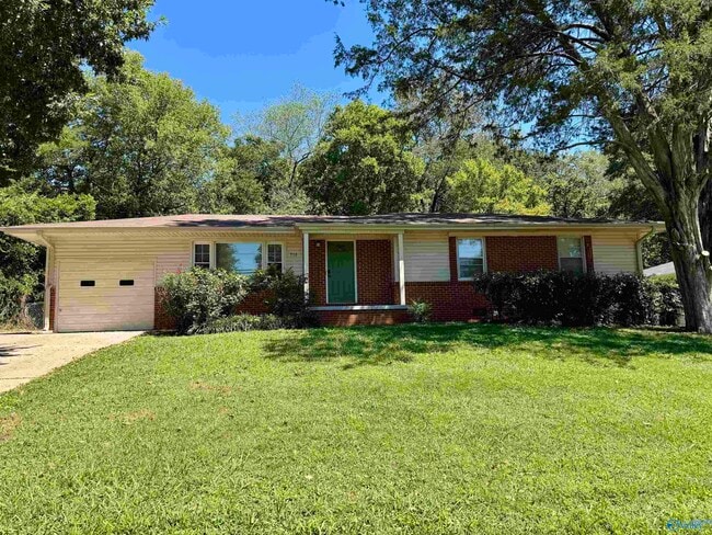 Primary Photo - 918 Woodall Ln NW