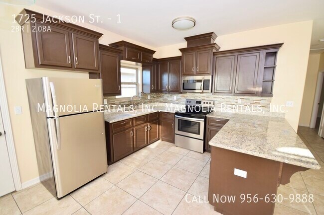 Building Photo - Weslaco Apartment for Rent - Westgate Vill...