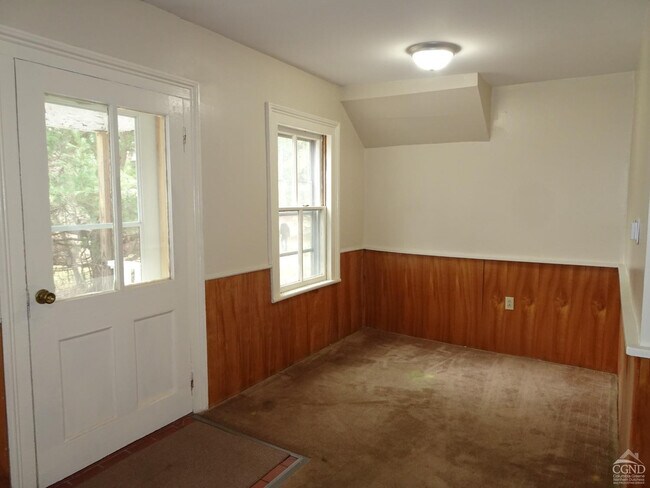 Building Photo - 167 NY-23