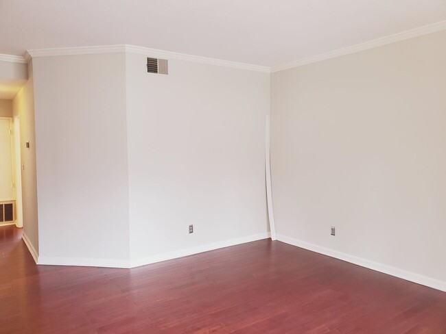 Building Photo - First Floor Condo
