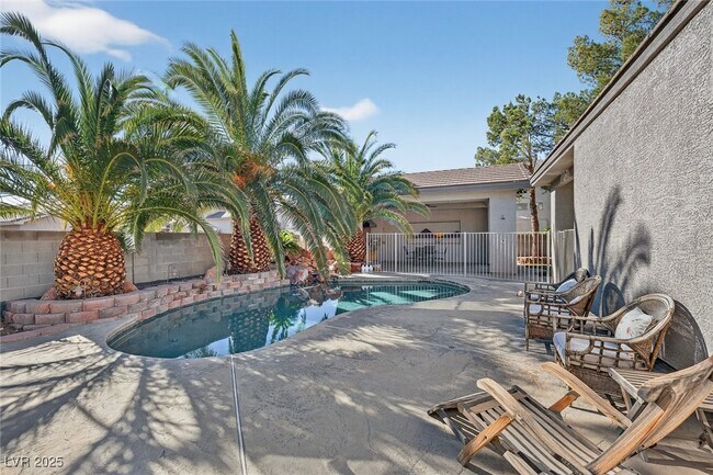 Building Photo - 3769 Erva St