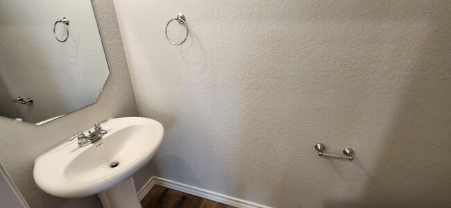 Building Photo - CYPRESS TRAILS OFF PRUE RD - 4-bedroom rental home!