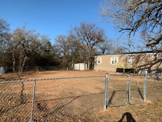 Building Photo - 5820 Arrowhead Dr