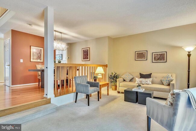 Building Photo - 1417 Newport Spring Ct