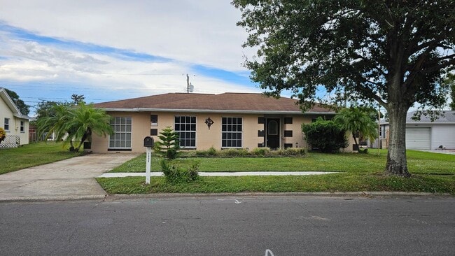 Primary Photo - 1608 Watrous Dr