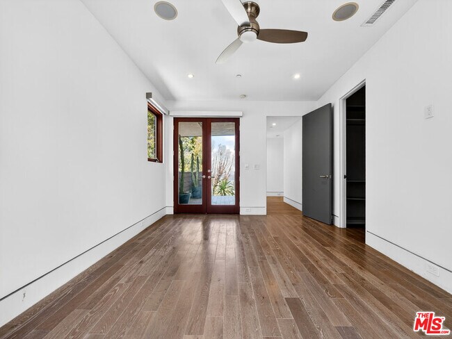 Building Photo - 770 Paseo Miramar