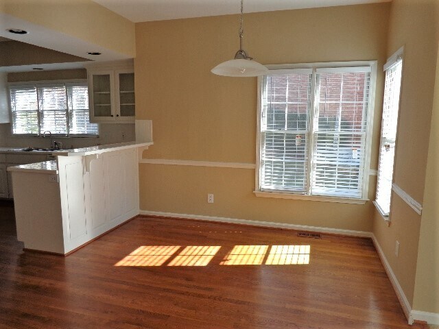 Building Photo - 5593 Forkwood Dr NW