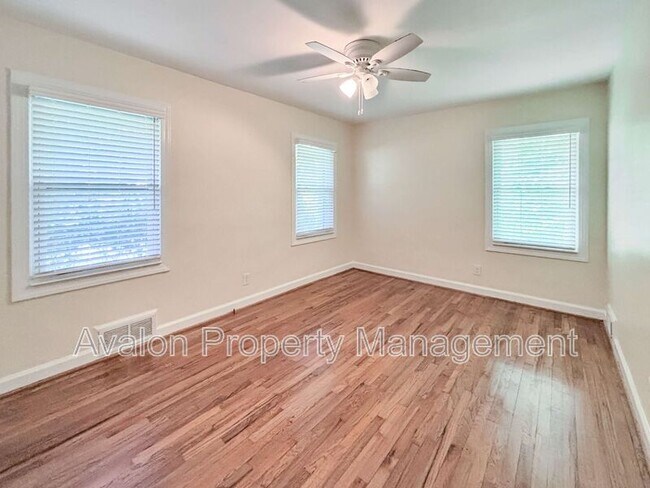 Building Photo - 6058 Harleston Rd NE