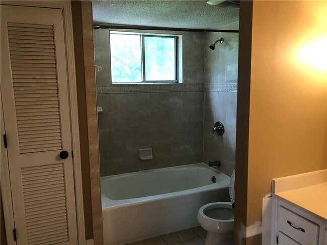 Building Photo - 1159 Aurora Ct