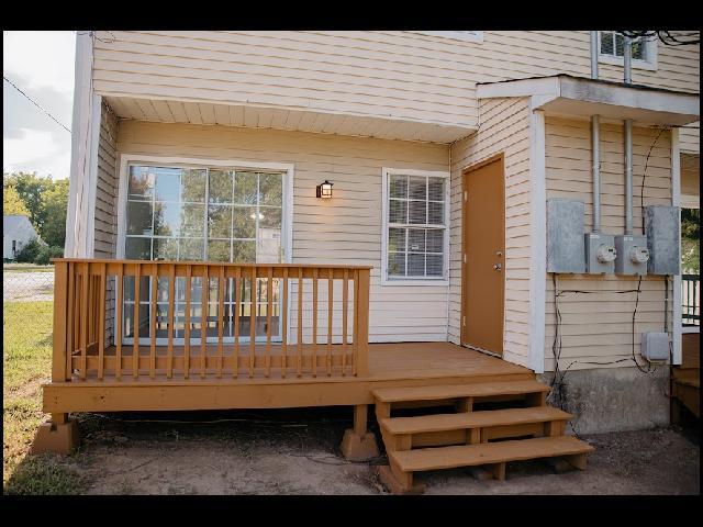 Building Photo - 721 S Valentine St