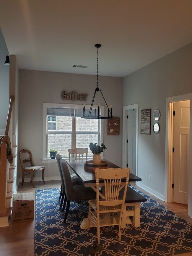 Building Photo - Beautiful 4-bedroom, 2.5- bath home with b...