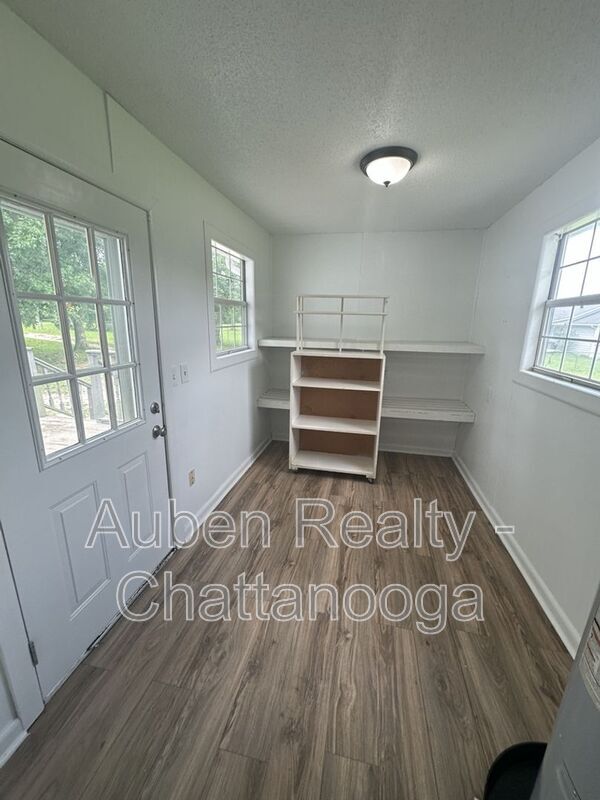 Building Photo - 6250 W Highway 136