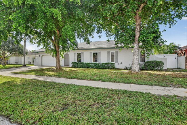 Building Photo - 1544 NW 9th St