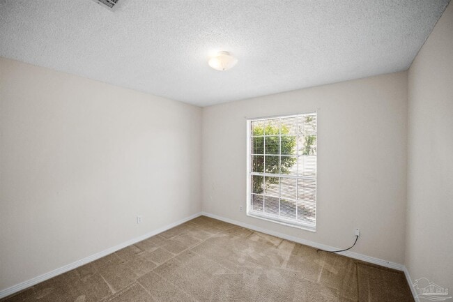 Building Photo - 5719 Ventura Ln