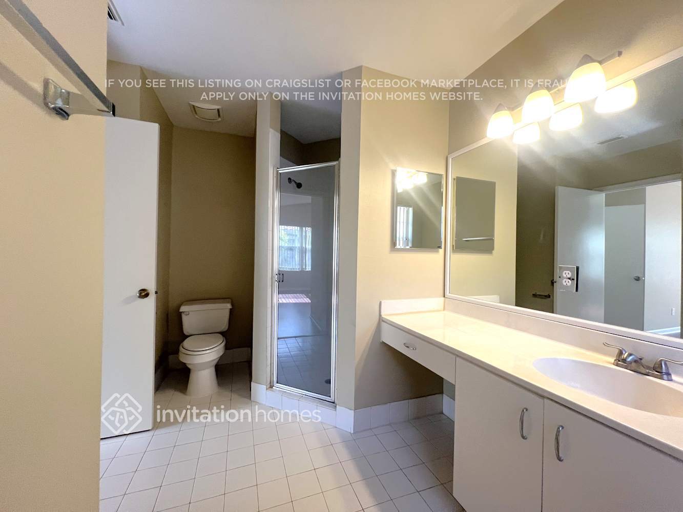 Building Photo - 11228 NW 46th Dr