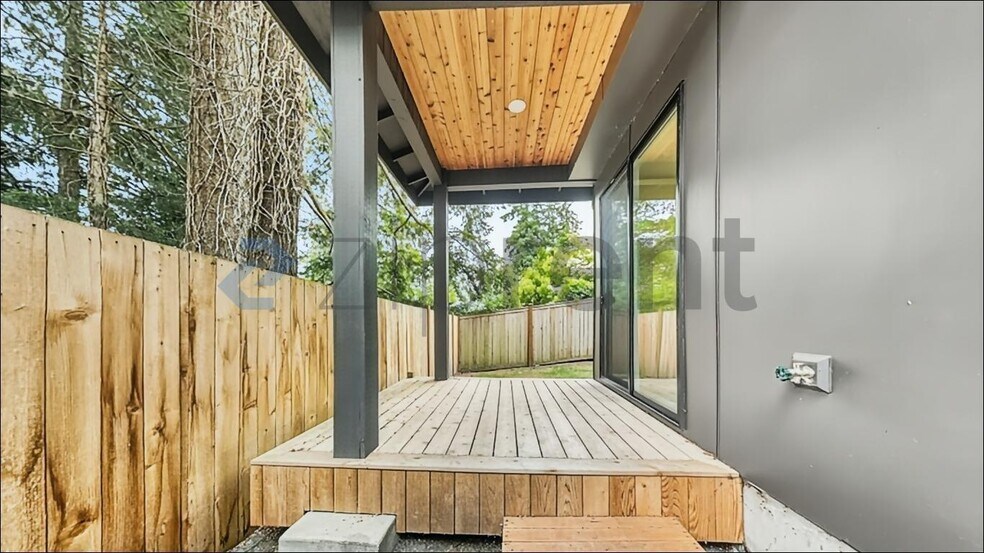 Building Photo - Unit