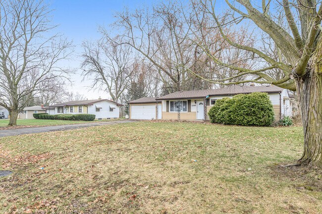 Building Photo - 1265 Westwood Dr