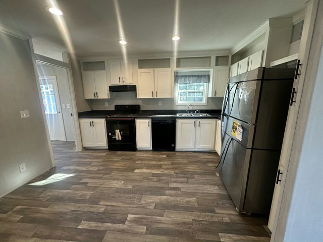 Building Photo - 2142 Sorority Ct