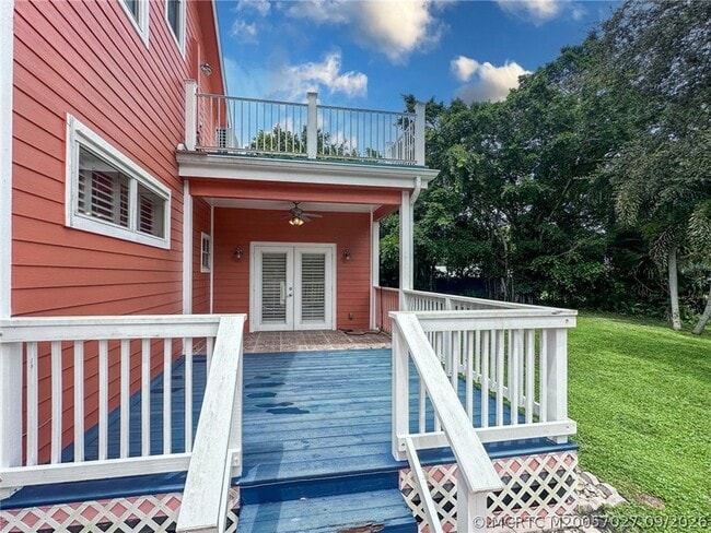 Building Photo - 521 SW Marion Ct